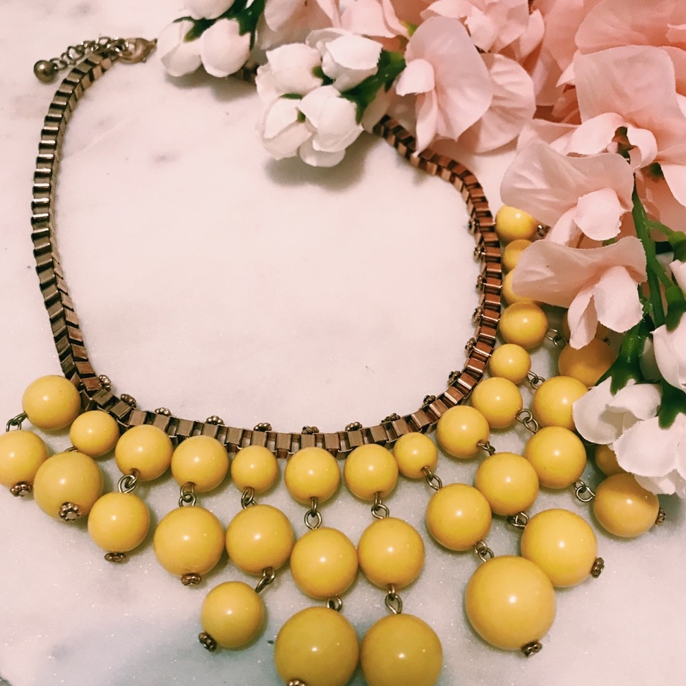 Bold Bead Necklace 🌷